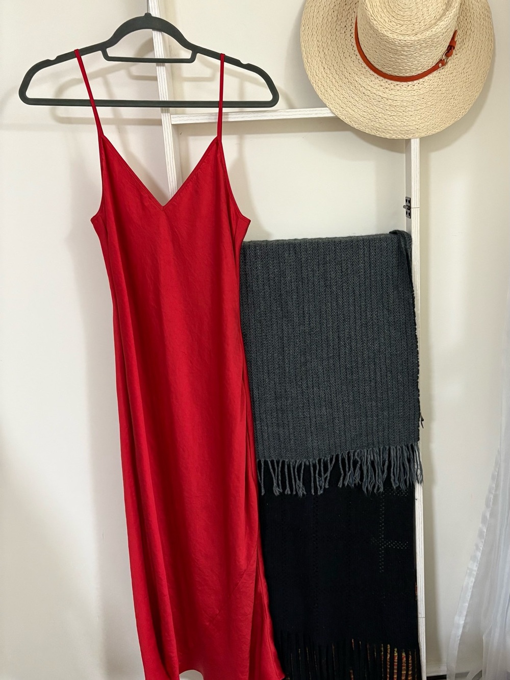 Wilfred Red Midi Slip Dress with V-Neck Spaghetti Straps